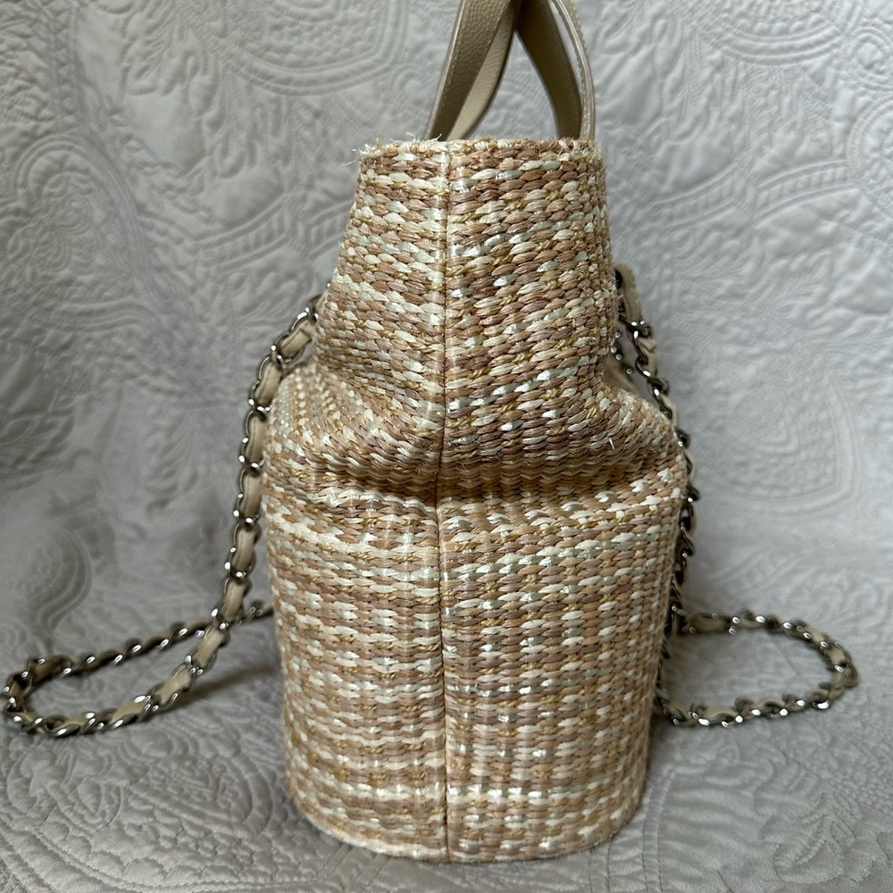Chanel Basket Raffia tote - Picture 5 of 17